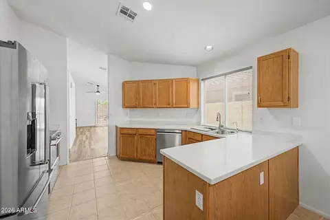 Kitchen - 2019 E Glenhaven Dr, Phoenix, AZ 85048 photo 1 of 5