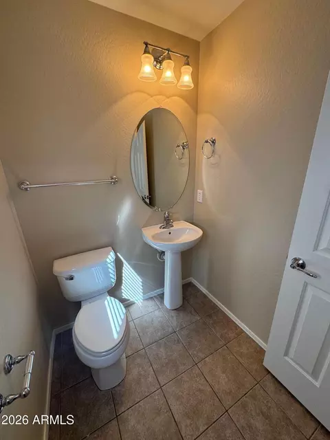Bath - 4732 W Lemon Ave, Coolidge, AZ 85128 photo 1 of 3