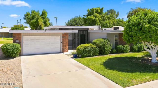 10333 W Highwood Ln, Sun City, AZ 85373