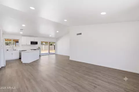 Living - 2826 E Cactus Rd, Phoenix, AZ 85032 photo 2 of 2