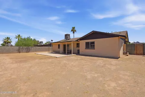 Exterior - 2826 E Cactus Rd, Phoenix, AZ 85032 photo 4 of 4