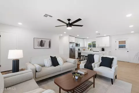 Living - 728 N Pine St, Gilbert, AZ 85233 photo 1 of 1