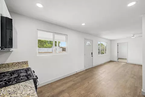 Living - 3152 N 24th Dr, Phoenix, AZ 85015 photo 5 of 5