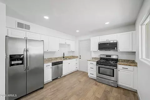 Kitchen - 3152 N 24th Dr, Phoenix, AZ 85015 photo 1 of 1