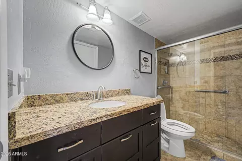 Bath - 1188 E Belmont Ave, Phoenix, AZ 85020 photo 2 of 2