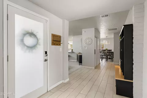 Entry Way - 2913 W Madras Ln, Phoenix, AZ 85053 photo 1 of 3