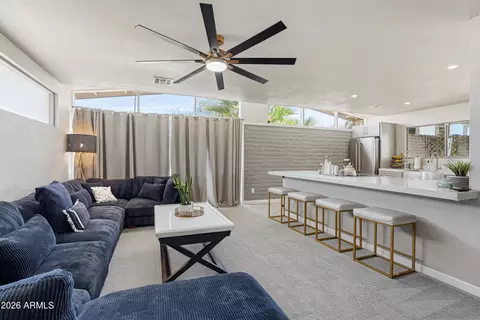 Living - 2913 W Madras Ln, Phoenix, AZ 85053 photo 4 of 4