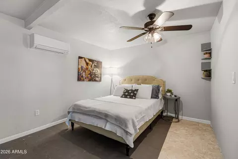 Bedroom - 2913 W Madras Ln, Phoenix, AZ 85053 photo 2 of 4