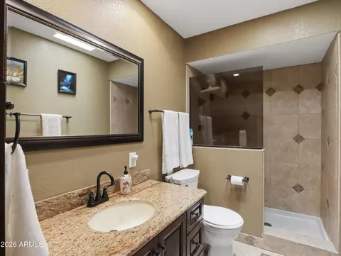 Bath - 4516 E Ludlow Dr, Phoenix, AZ 85032 photo 2 of 2