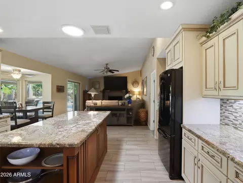Kitchen - 4516 E Ludlow Dr, Phoenix, AZ 85032 photo 1 of 3