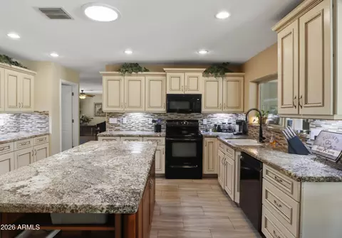 Kitchen - 4516 E Ludlow Dr, Phoenix, AZ 85032 photo 3 of 3