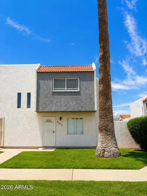 7515 N 47th Ln, Glendale, AZ 85301