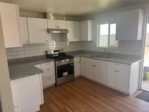 Kitchen - 1648 S 15th Ave, Phoenix, AZ 85007 photo 1 of 2