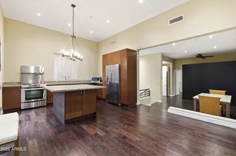 Kitchen - 610 E Roosevelt St #148, Phoenix, AZ 85004 photo 5 of 5