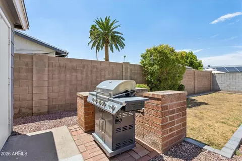 Exterior - 2922 E Altadena Ave, Phoenix, AZ 85028 photo 7 of 9