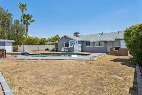Exterior - 2922 E Altadena Ave, Phoenix, AZ 85028 photo 3 of 9
