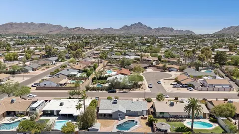 View/Area - 2922 E Altadena Ave, Phoenix, AZ 85028 photo 2 of 4