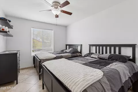 Bedroom - 2922 E Altadena Ave, Phoenix, AZ 85028 photo 3 of 3