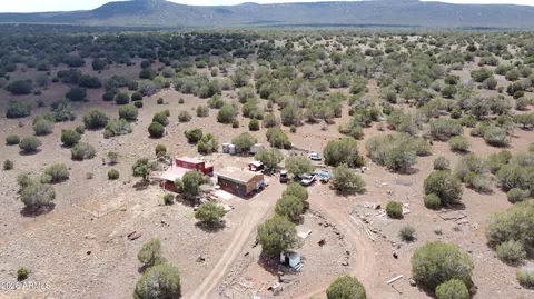 21750 Ranch Rd, Seligman, AZ 86337