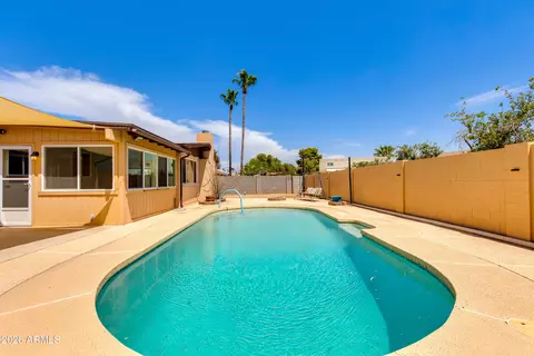 Exterior - 2815 E Sylvia St, Phoenix, AZ 85032 photo 6 of 8