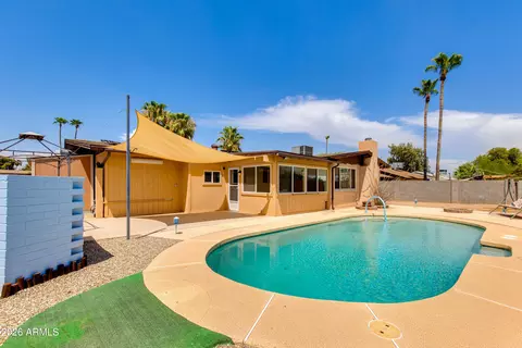 Exterior - 2815 E Sylvia St, Phoenix, AZ 85032 photo 5 of 8
