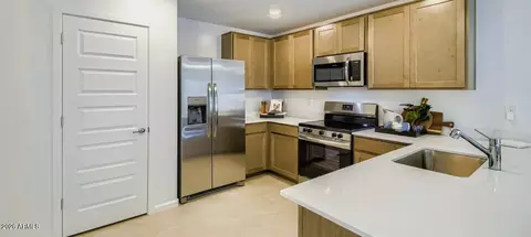 2065 W Roselle Ave, Apache Junction, AZ 85120 photo 4