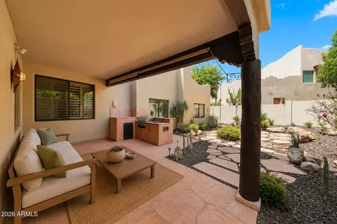 1732 E Gelding Dr, Phoenix, AZ 85022 photo 4