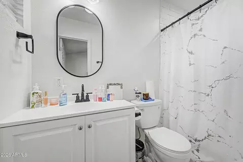 Bath - 601 Euclid Ave, Phoenix, AZ 85042 photo 1 of 3