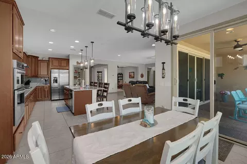 Dining - 6315 S 24th Pl, Phoenix, AZ 85042 photo 1 of 2