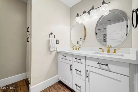 Bath - 517 E Merrill Ave, Gilbert, AZ 85234 photo 4 of 5