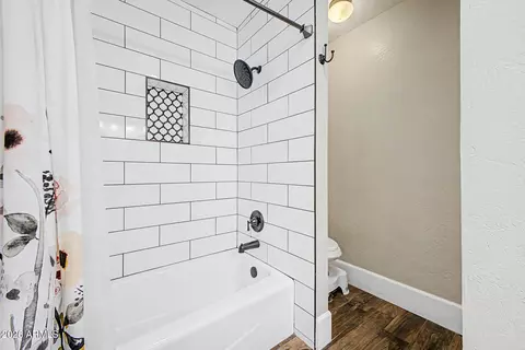 Bath - 517 E Merrill Ave, Gilbert, AZ 85234 photo 5 of 5