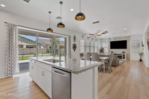 Entry Way - 10204 E Thunderbolt Ave, Mesa, AZ 85212 photo 1 of 5
