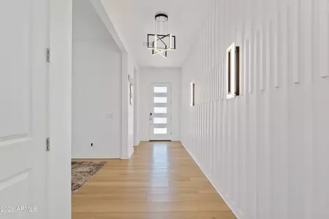 Entry Way - 10204 E Thunderbolt Ave, Mesa, AZ 85212 photo 2 of 5