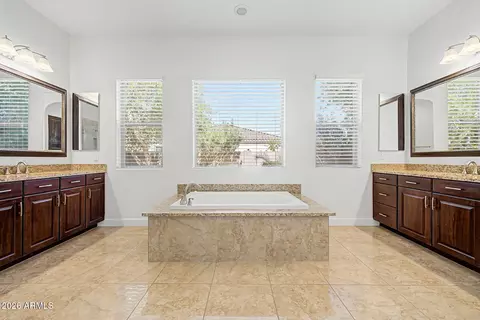 2923 E Constance Way, Phoenix, AZ 85042 photo 16