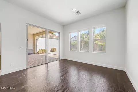 2923 E Constance Way, Phoenix, AZ 85042 photo 8