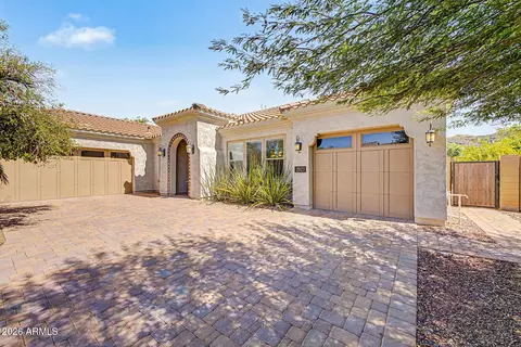 2923 E Constance Way, Phoenix, AZ 85042 photo 1