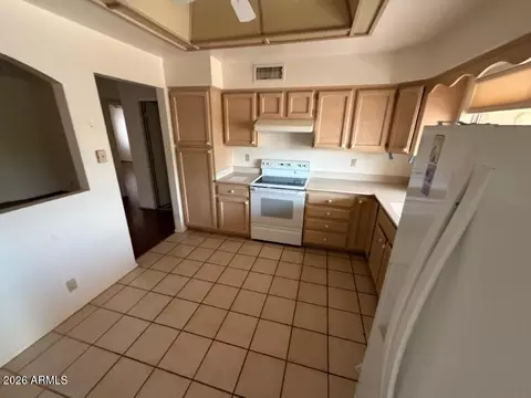 Kitchen - 7941 E Navarro Ave, Mesa, AZ 85209 photo 1 of 3