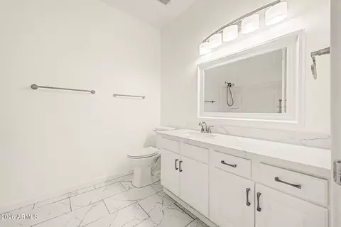 Bath - 655 W Silver Creek Rd, Gilbert, AZ 85233 photo 3 of 4