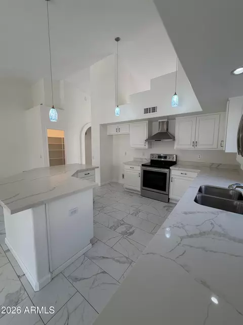 Kitchen - 655 W Silver Creek Rd, Gilbert, AZ 85233 photo 5 of 5