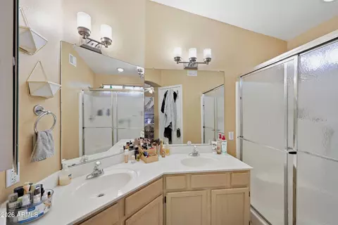 Bath - 1330 E Angela Dr, Phoenix, AZ 85022 photo 1 of 2