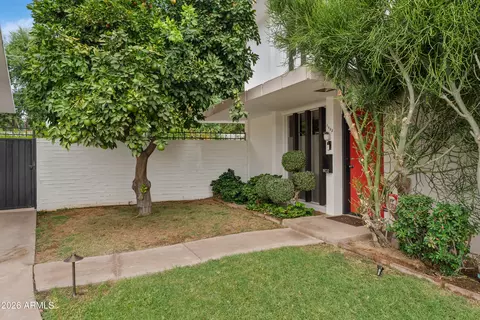Exterior - 1902 E Medlock Dr, Phoenix, AZ 85016 photo 4 of 9