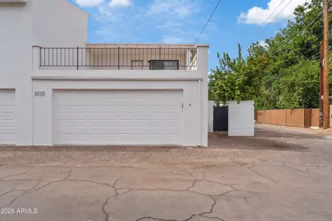 Exterior - 1902 E Medlock Dr, Phoenix, AZ 85016 photo 5 of 9
