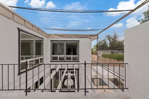 Exterior - 1902 E Medlock Dr, Phoenix, AZ 85016 photo 1 of 9
