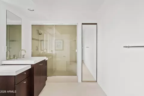 Bath - 1902 E Medlock Dr, Phoenix, AZ 85016 photo 3 of 7