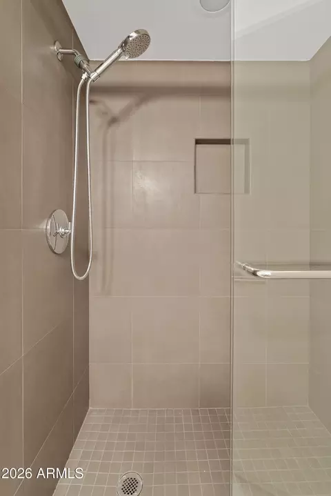 Bath - 1902 E Medlock Dr, Phoenix, AZ 85016 photo 6 of 7