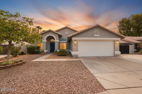 2419 S Walnut Dr, Chandler, AZ 85248