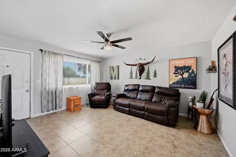 Living - 2566 E Villa Rita Dr, Phoenix, AZ 85032 photo 1 of 3