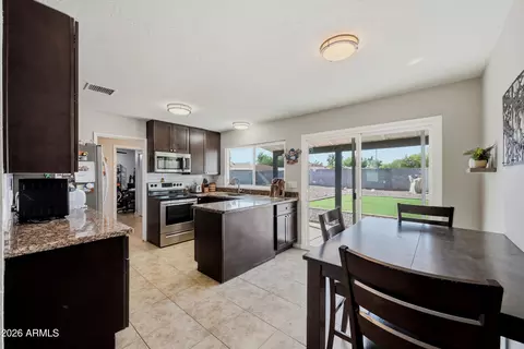 Kitchen - 2566 E Villa Rita Dr, Phoenix, AZ 85032 photo 1 of 4