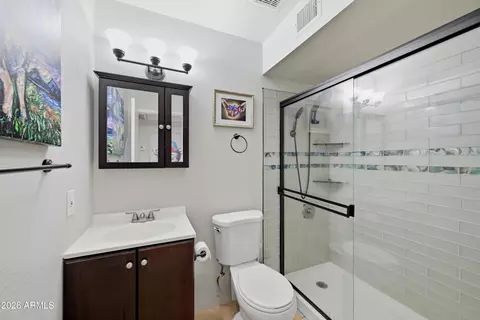 Bath - 2566 E Villa Rita Dr, Phoenix, AZ 85032 photo 2 of 2