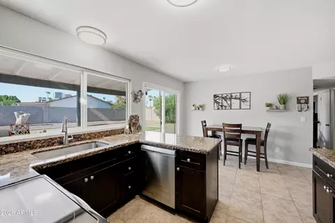 Kitchen - 2566 E Villa Rita Dr, Phoenix, AZ 85032 photo 4 of 4